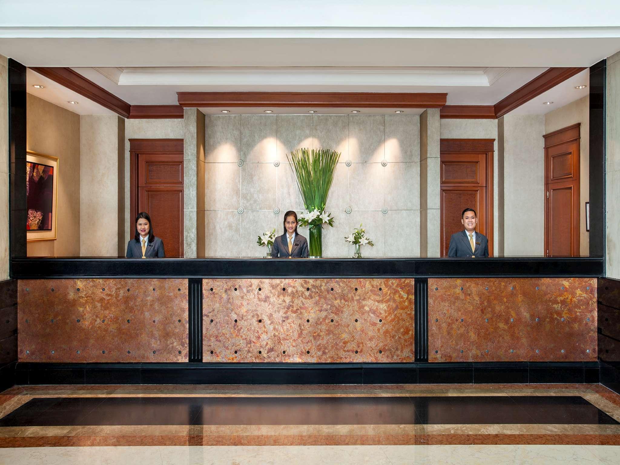 Menara Peninsula Hotel Yakarta Exterior foto