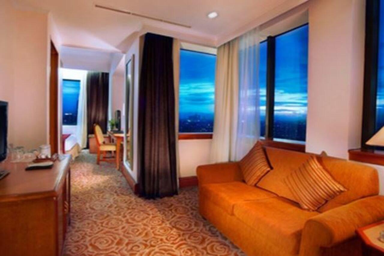 Menara Peninsula Hotel Yakarta Exterior foto