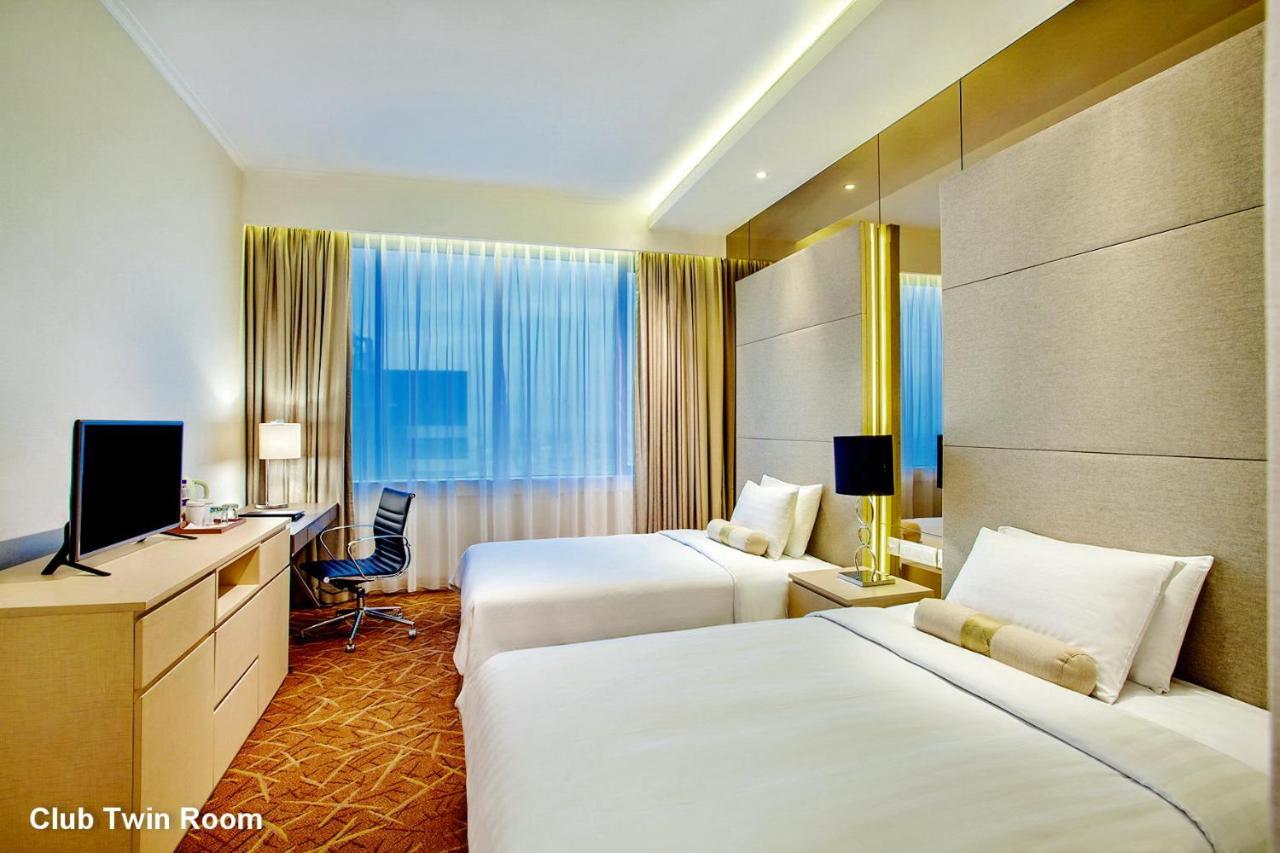 Menara Peninsula Hotel Yakarta Exterior foto